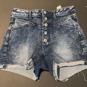 American Eagle Super High Rise Shorts